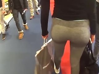 Two Hot Stunners In Spandex Stretch Pants