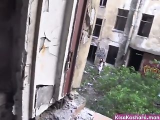 Quick Fuck With Enormous Pop-shot And Deepthroating In An Abandoned...